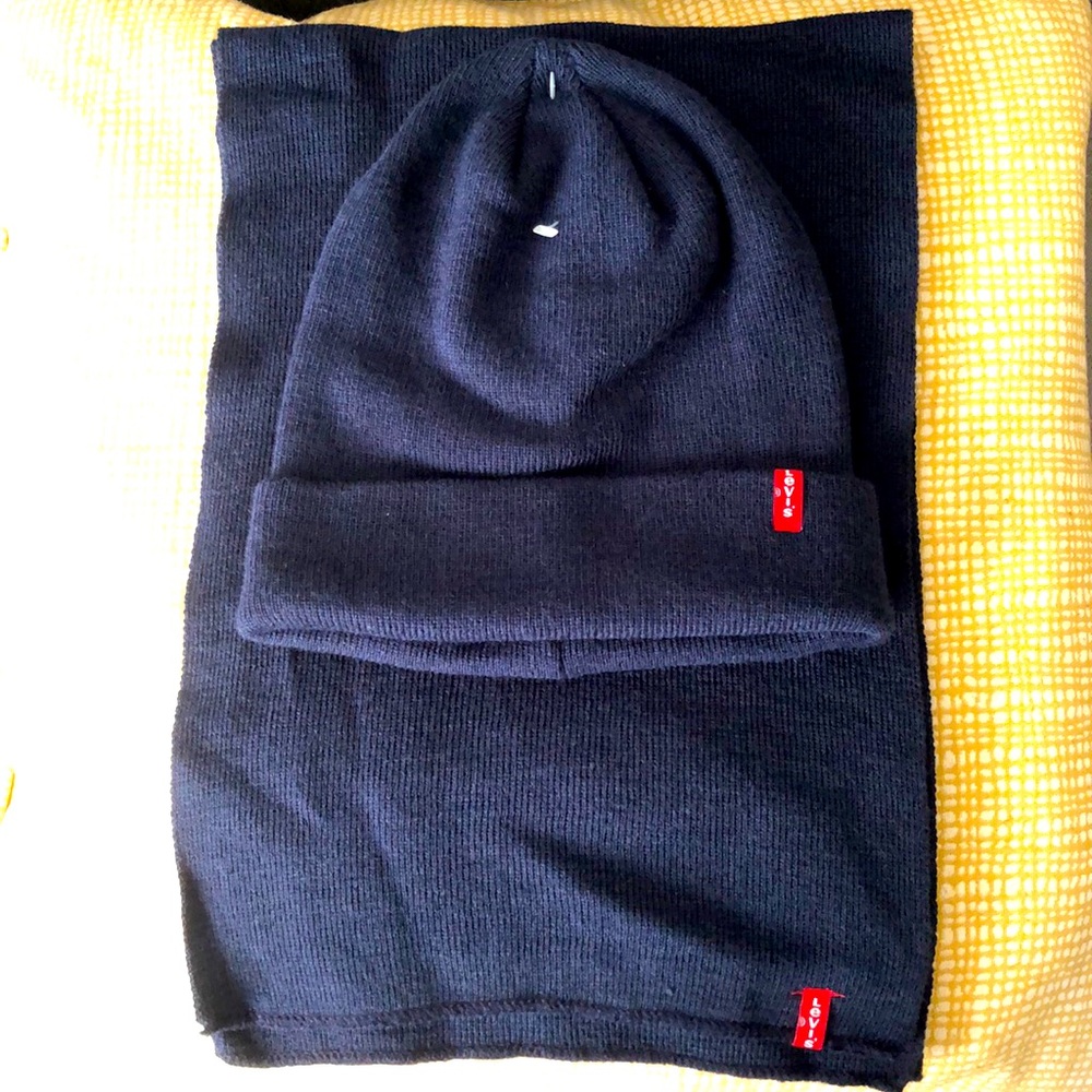 Levi's Scarf